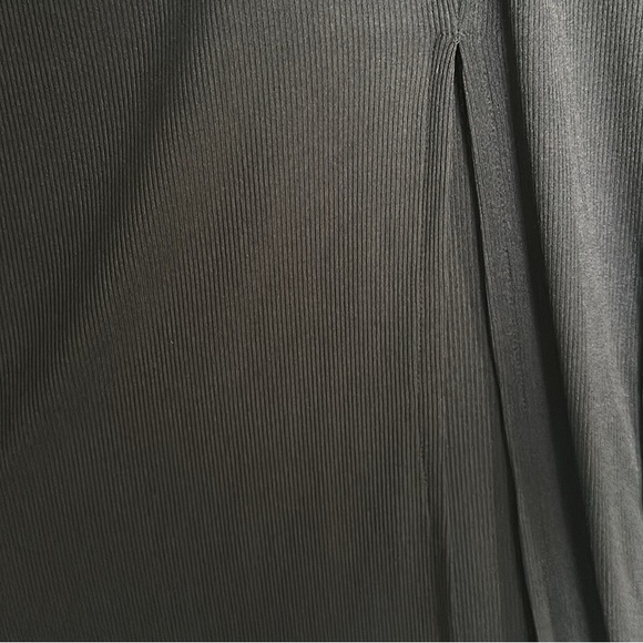 🆕 Vici Olivaceous Ruched Maxi Skirt - Picture 5 of 5